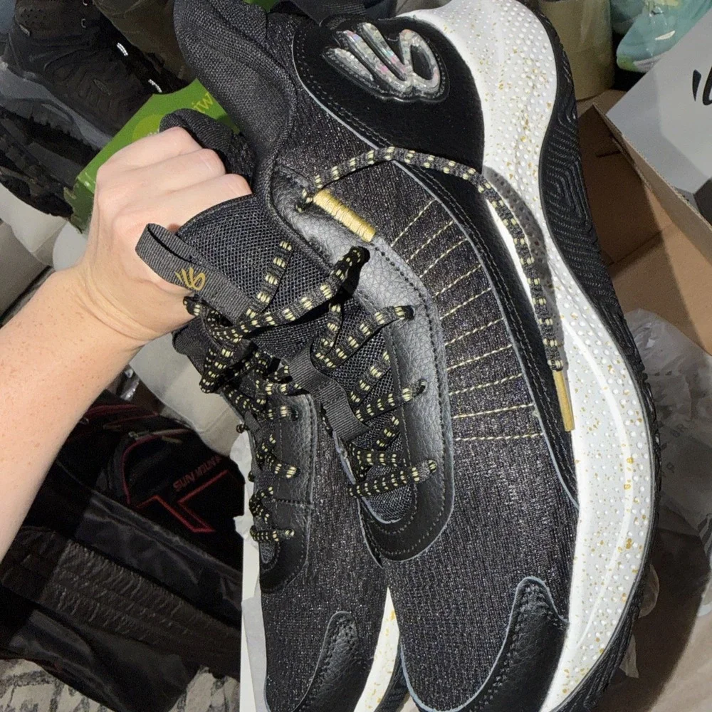 Under Armour Curry 3Z7 Basketball 12.5 Size/Black/Metallic Gold 3026622 001